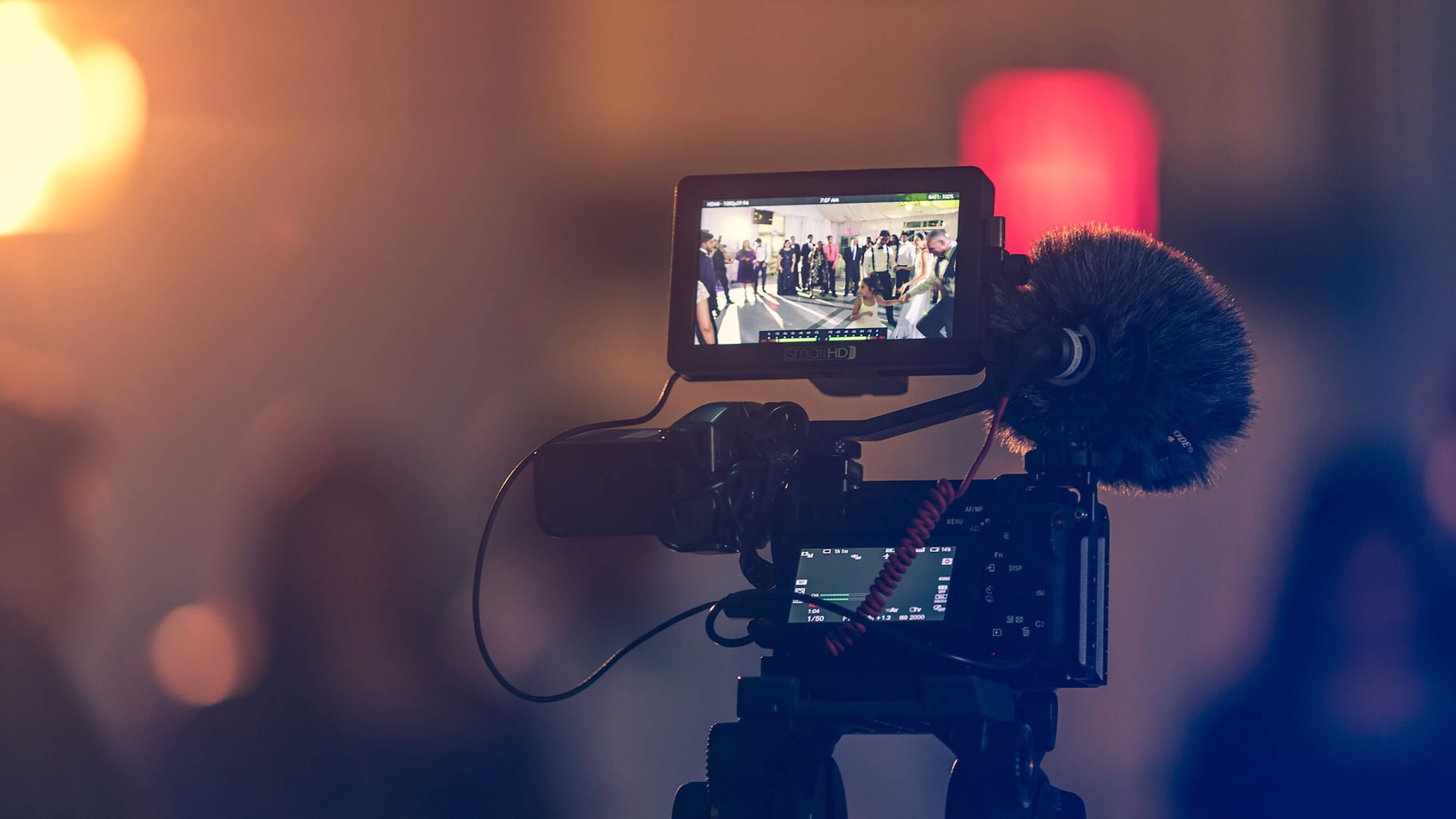 Camera die een live evenement filmt, header voor het live streaming platform