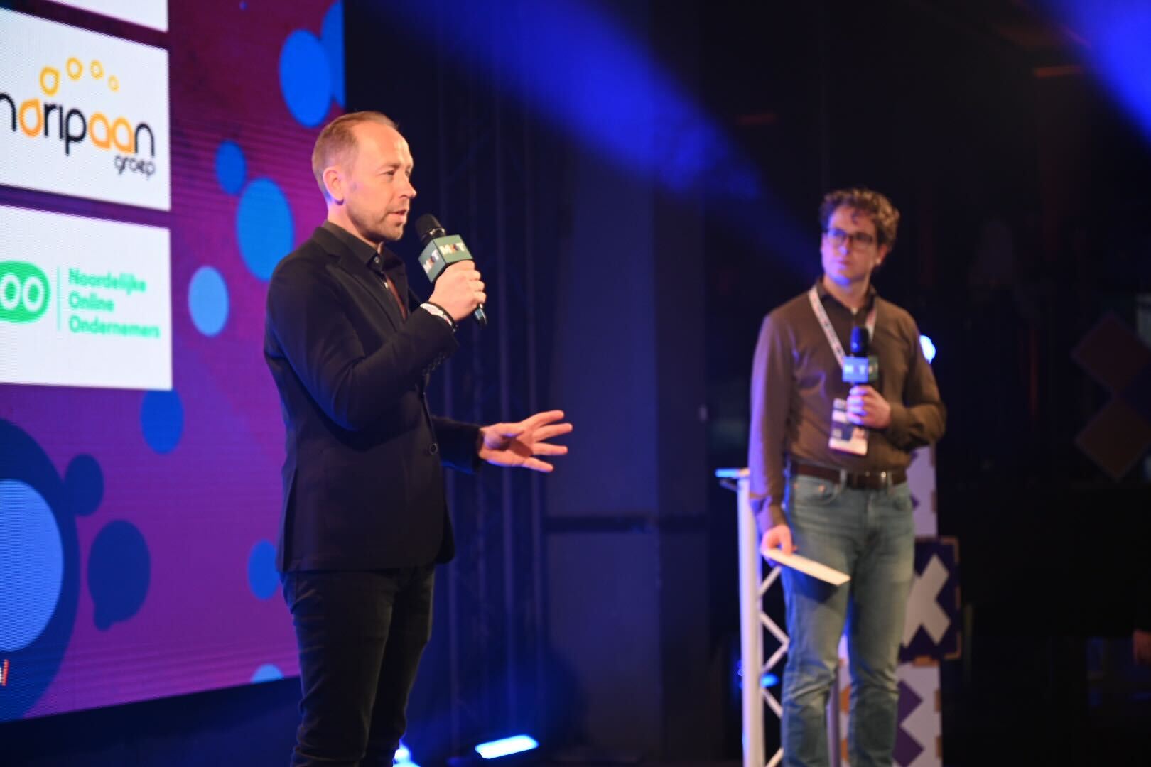 Jet-Stream speakers on stage at an event